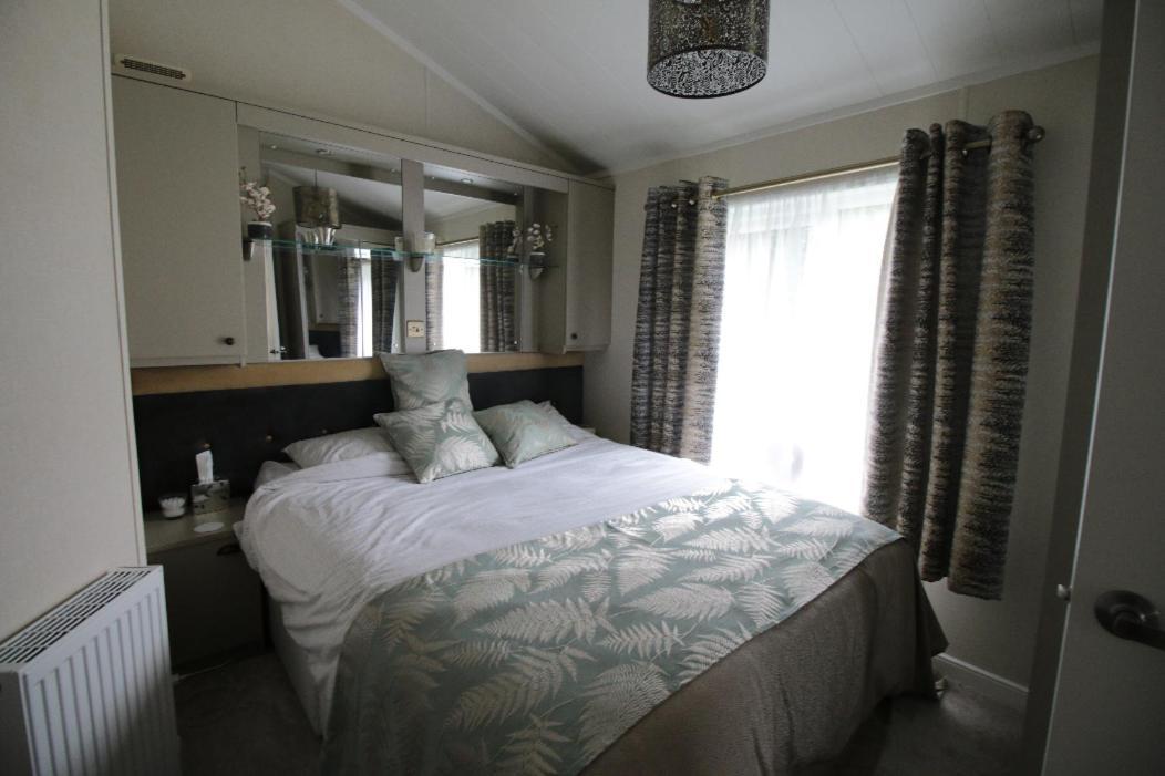Grand Eagles Luxury Lodge, Auchterarder Perth Buitenkant foto